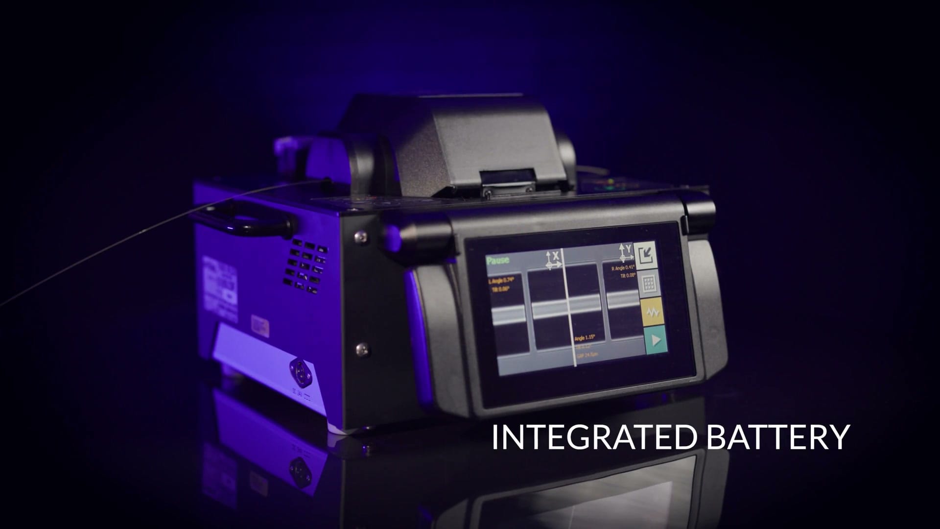 FITEL S185LDF fusion splicer in action
