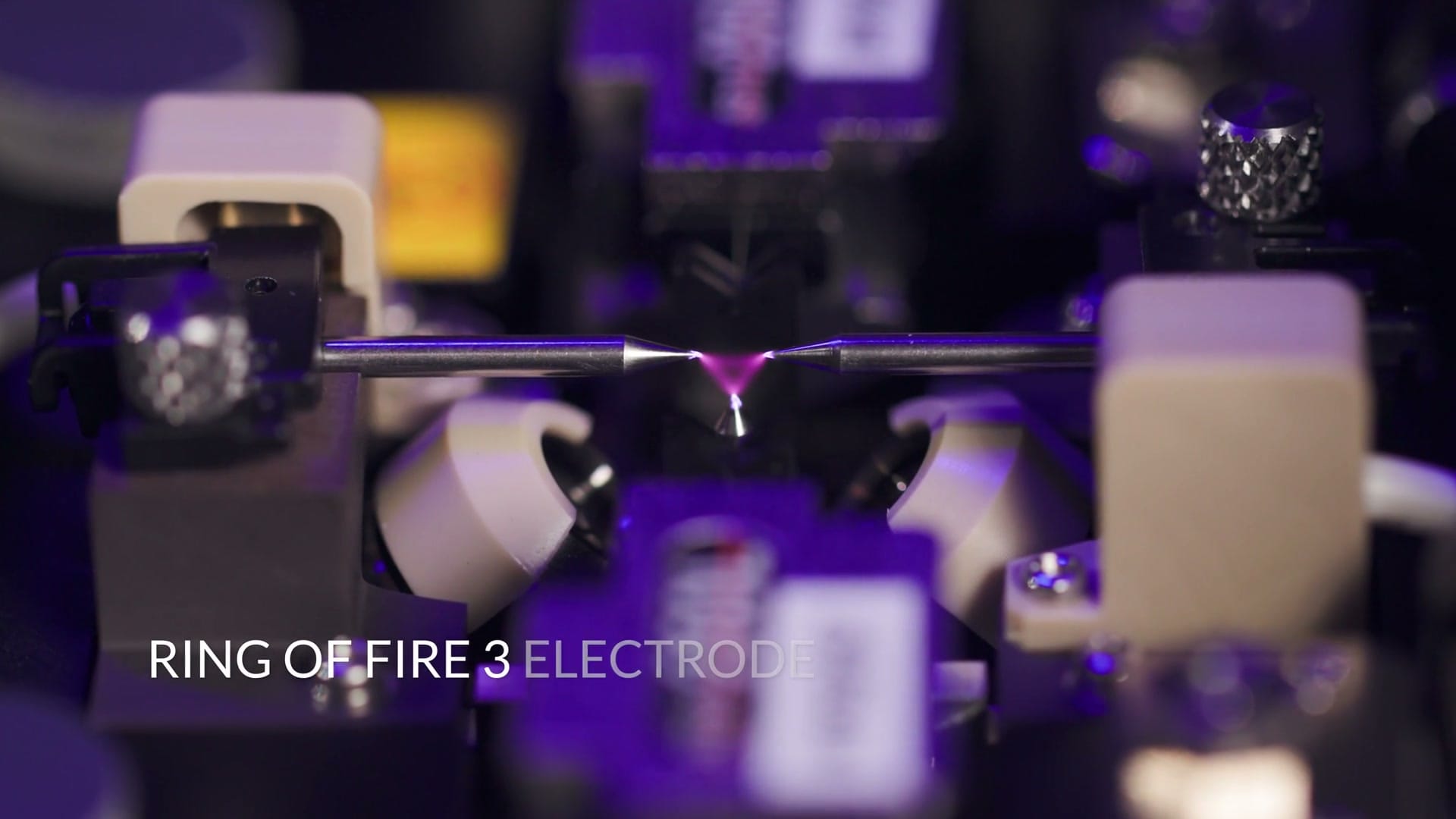 FITEL S185ROF Ring of Fire fusion splicer - three-electrode arc